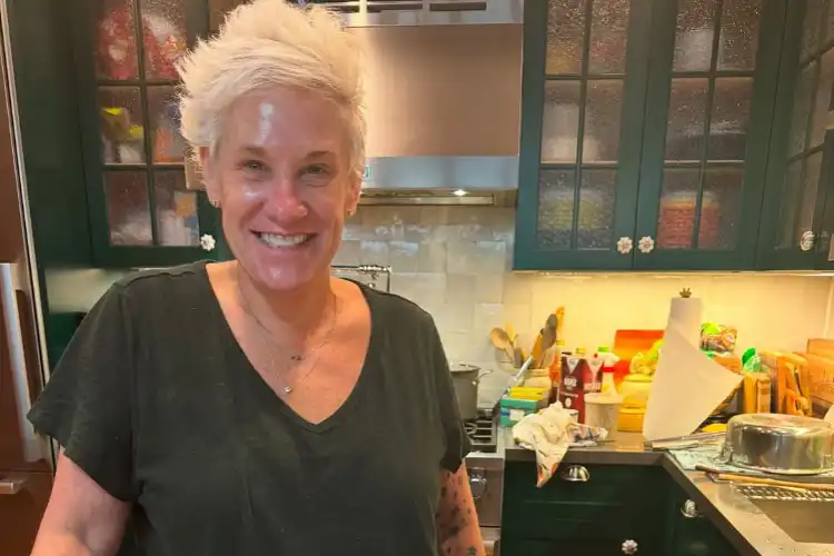 Anne Burrell