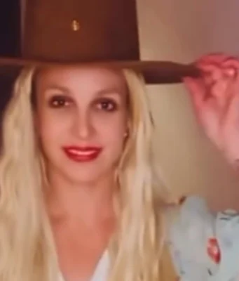 Britney Spears Deletes Instagram After Series of Worrying Posts and Drama with Ex-Husband Kevin Federline Britney Spears