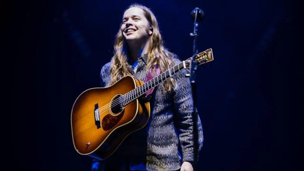 Billy Strings Changes ‘Wargasm’ Lyric to Call Out ICE During Nashville Concert 1 Billy Strings