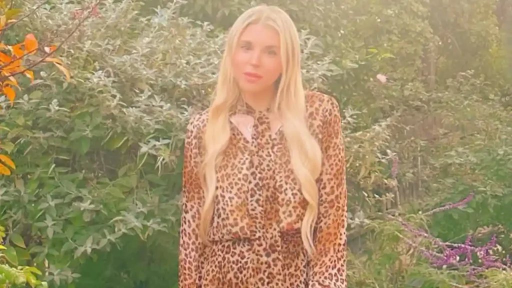 Billy Ray Cyrus’ Ex Firerose Drops Explosive Audio, Claims ‘Years of Fear’ — Country Star Fires Back 2 Billy Ray Cyrus’ Ex wife Firerose.