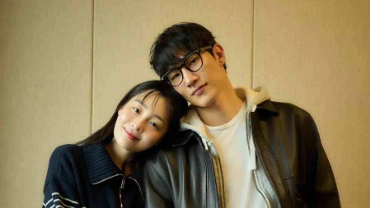 'Messily Ever After' stars Kim Min-ha and Noh Sang-hyun at a recent table read in Seoul.