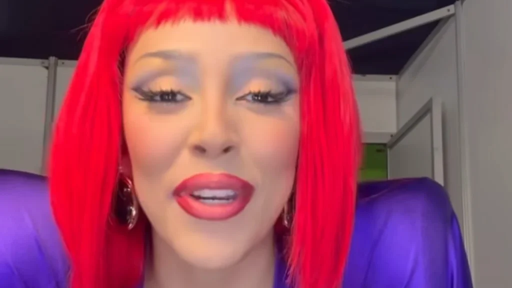 Doja Cat Reveals Borderline Personality Disorder Diagnosis, Says She’s ‘Struggling’ but Proud of Progress 2 American rapper and singer Doja Cat.