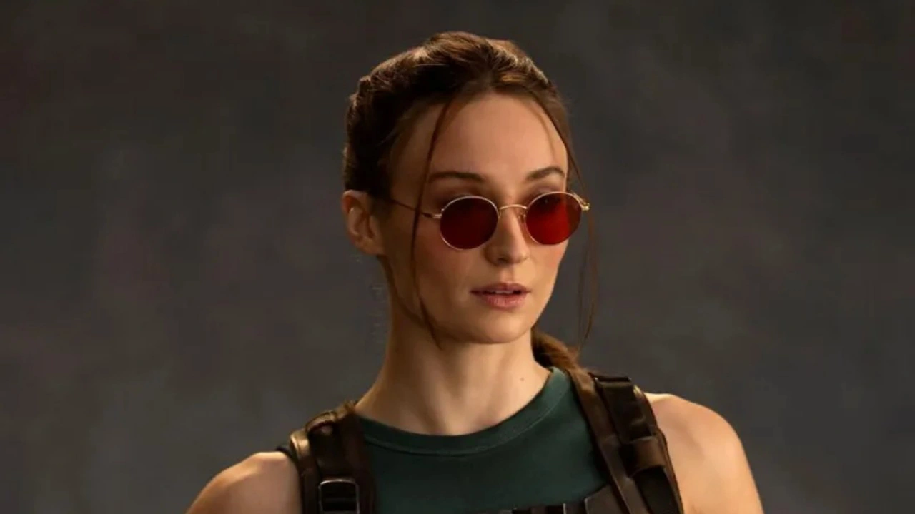 Sophie Turner Injured: Amazon's ‘Tomb Raider’ Series Shuts Down Production 1 Sophie Turner as Lara Croft in “Tomb Raider” TV show.