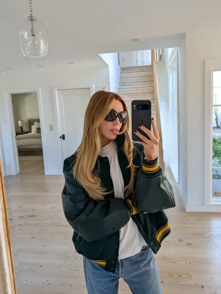 Alex Cooper and Alix Earle Feud: Truth Comes Out Over 'Fake Drama' Allegations 3 Alex Cooper selfie post Instagram.